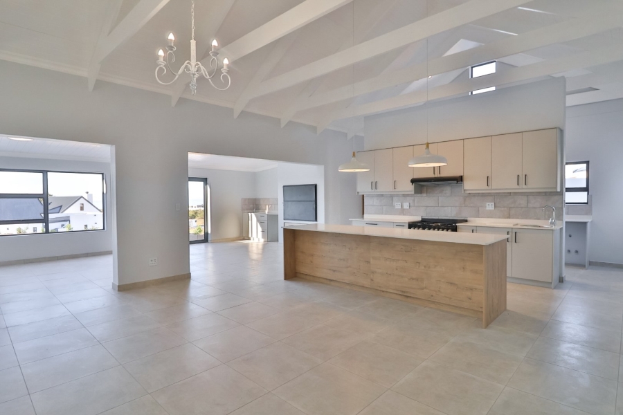 4 Bedroom Property for Sale in Da Gama Bay Western Cape